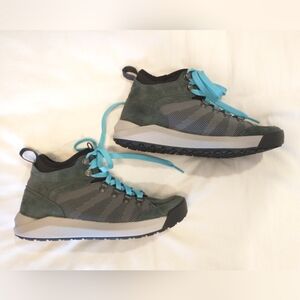 L.L. Bean Vista Hiking Sneakers - Pewter Grey - Sizes 7 & 9 - NWOB